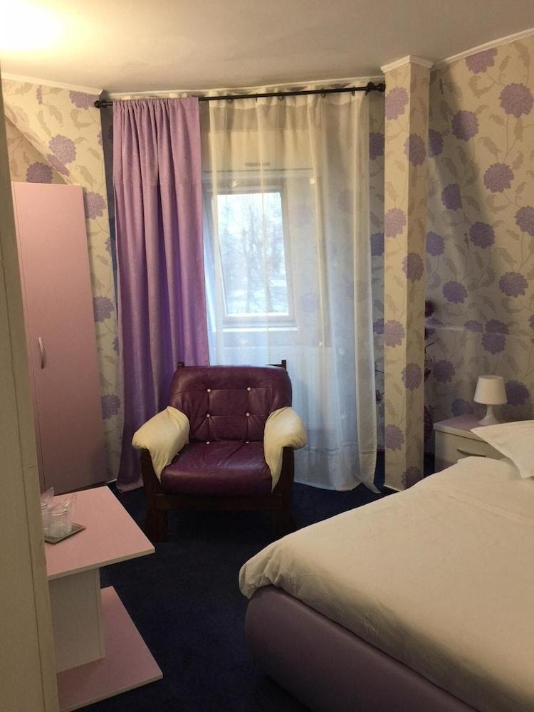 Papu Hotel 4*